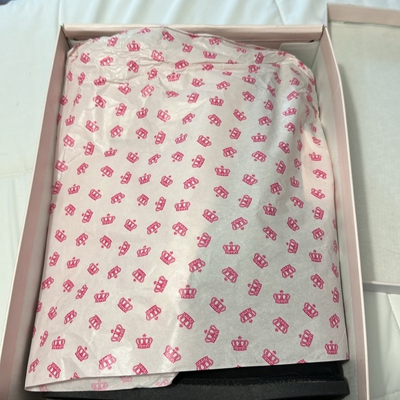 Juicy Couture women’s black boots size 8 - Picture 8 of 8